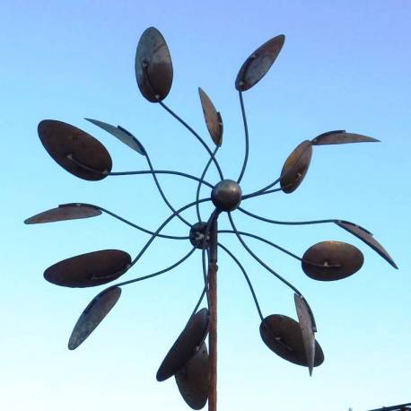 Magnifique Eolienne Cuillère sur Pic Mobile de Jardin en Acier Brut 20x55x200cm