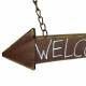 Suspension Écriteau Flèche à Suspendre Panneau Welcome Motifs Chouettes en Métal 14x32x64cm