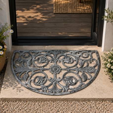Tapis Gratte Pieds en Forme de Demi Lune ou Paillasson Motifs Volutes et Feuilles en Fonte Patinée Gris 1x39,5x68cm