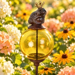 Tuteur Boule Jaune Pic de Jardin Coloré Décoration de Jardin à Planter Motif Grenouille en Fonte et Verre 10x10x117cm
